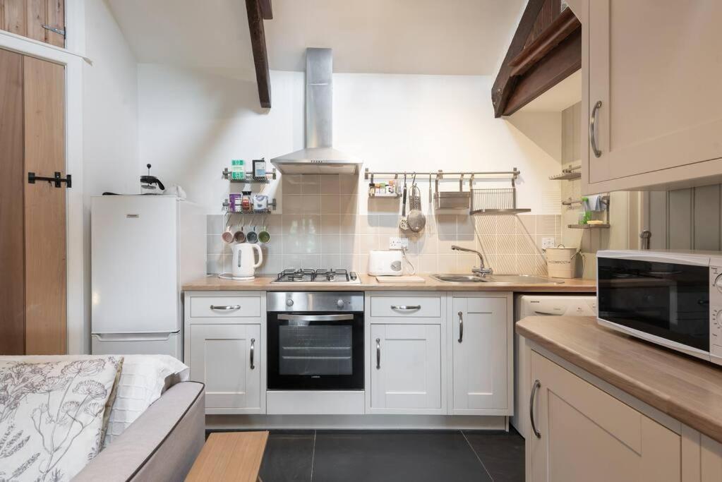 Traditional Stone Cottage With Sea Views In Snowdonia National Park Brynkir Bagian luar foto