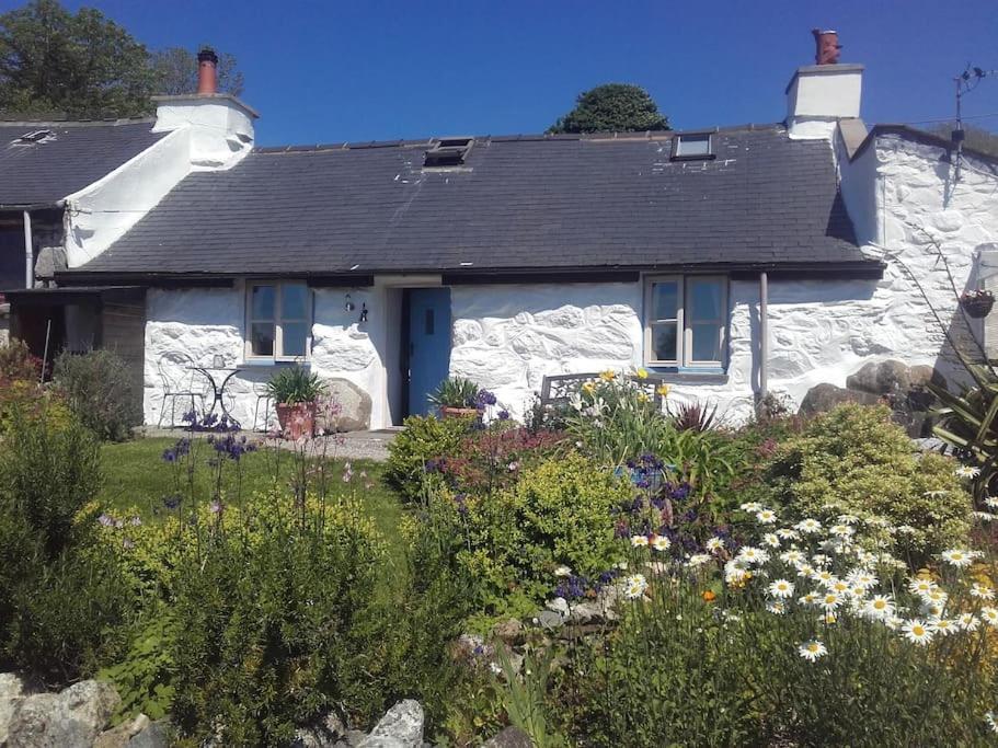 Traditional Stone Cottage With Sea Views In Snowdonia National Park Brynkir Bagian luar foto